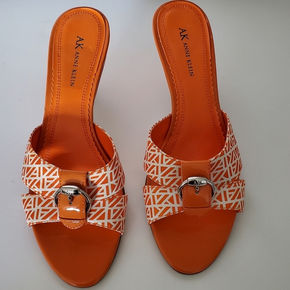 New Anne Klein Makendra Orange Satin Mule Size 10 - Picture 2 of 7